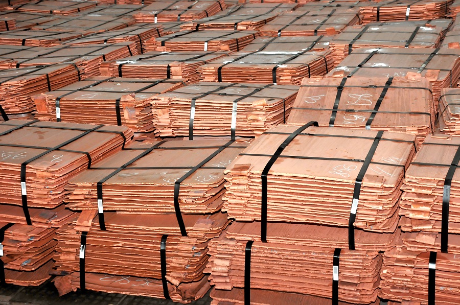 Copper cathodes stacked